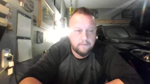 Snapshot of johnnydub3685 chatting on November 1, 1:02 pm johnnydub3685 online show from November 1, 1:02 pm