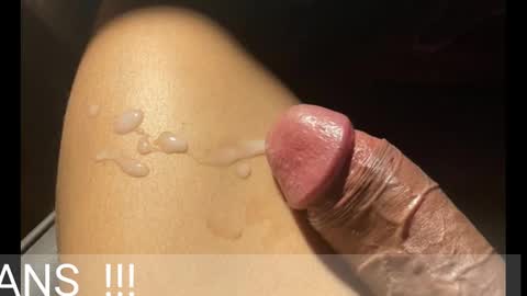 Snapshot of johnnyfun_xxx chatting on December 15, 1:24 am Johnnystrongarms                 online show from December 15, 1:24 am