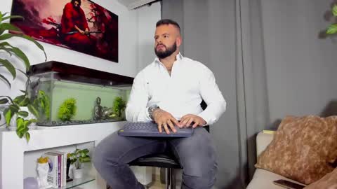 Snapshot of johnnygrayson_ chatting on February 3, 11:26 pm JOHNNY online show from February 3, 11:26 pm