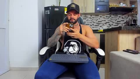 Snapshot of johnnygrayson_ chatting on November 30, 12:36 am JOHNNY online show from November 30, 12:36 am