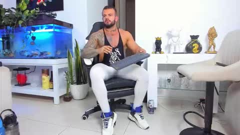 JOHNNY online show from December 18, 1:11 am