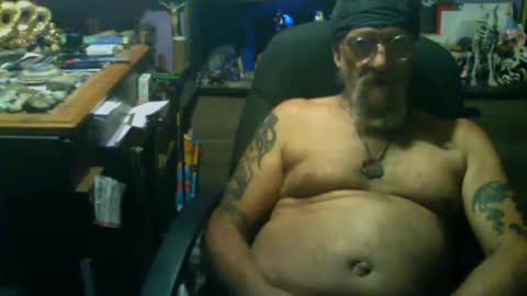 johnnyshung1 online show from September 11, 9:31 am