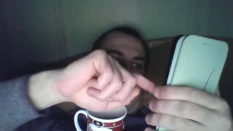 Snapshot of johnoreon chatting on December 11, 7:42 am johnoreon online show from December 11, 7:42 am