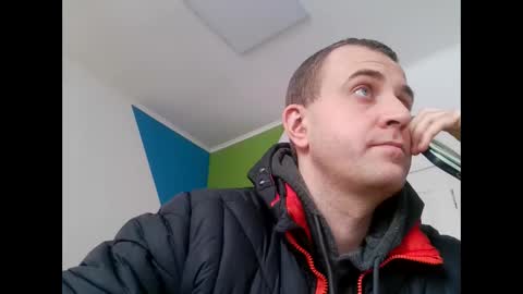 Snapshot of johnoreon chatting on December 15, 9:56 am johnoreon online show from December 15, 9:56 am