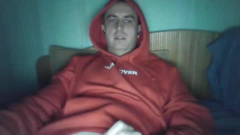 Snapshot of johnoreon chatting on December 17, 10:01 am johnoreon online show from December 17, 10:01 am