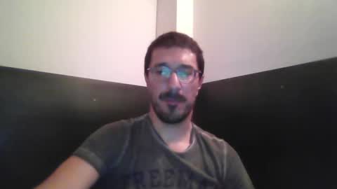 Snapshot of johnparis7575 chatting on October 27, 10:25 pm Johnfrench online show from October 27, 10:25 pm