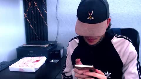 johnsonisaac94  online show from February 10, 4:30 am