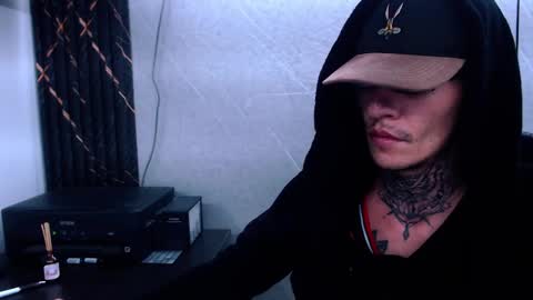 johnsonisaac94  online show from February 14, 7:59 am