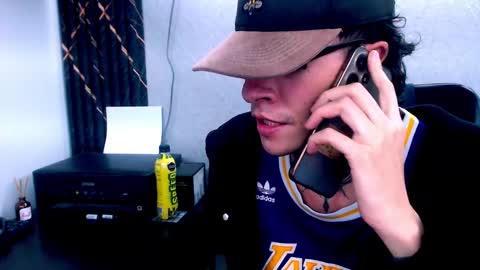 johnsonisaac94  online show from February 18, 7:32 am