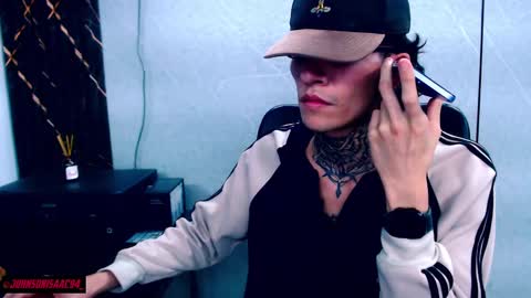 johnsonisaac94  online show from March 1, 7:41 am