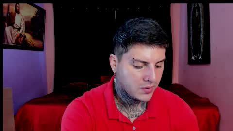 Snapshot of johny_multicum chatting on November 24, 6:18 pm Johny online show from November 24, 6:18 pm