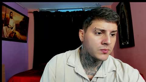 Snapshot of johny_multicum chatting on November 25, 6:41 pm Johny online show from November 25, 6:41 pm