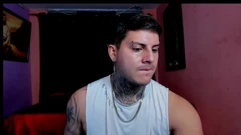 Snapshot of johny_multicum chatting on December 2, 12:49 am Johny online show from December 2, 12:49 am