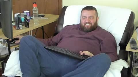 Snapshot of joi4you chatting on January 1, 8:13 am Voyeur online show from January 1, 8:13 am