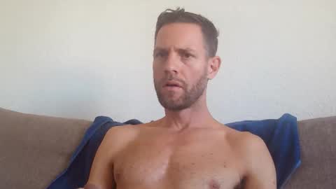 Snapshot of jojo19844 chatting on September 27, 9:47 am jojo19844 online show from September 27, 9:47 am