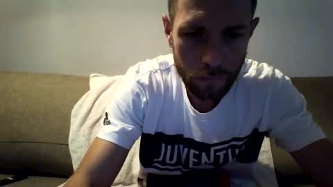 Snapshot of jojo19844 chatting on October 11, 12:15 pm jojo19844 online show from October 11, 12:15 pm