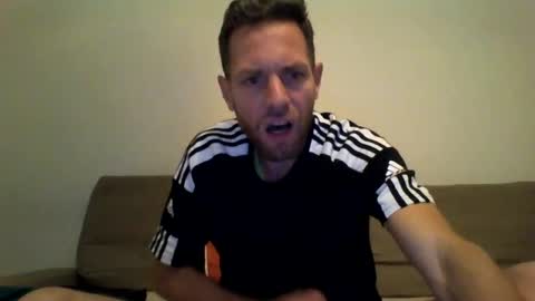 Snapshot of jojo19844 chatting on October 14, 5:58 pm jojo19844 online show from October 14, 5:58 pm