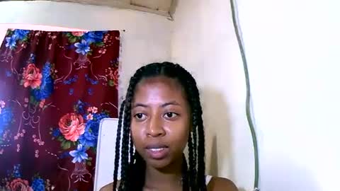 joliekah27 online show from January 22, 1:32 pm