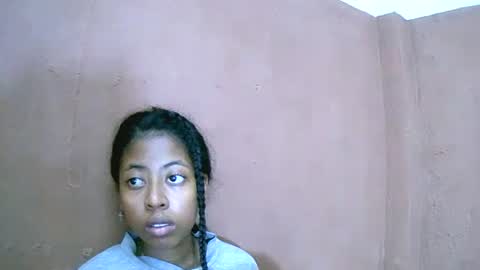 joliekah27 online show from January 29, 5:40 am