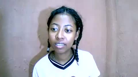 joliekah27 online show from January 29, 7:00 pm