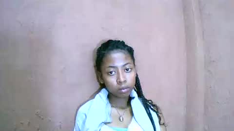 joliekah27 online show from February 1, 4:33 pm