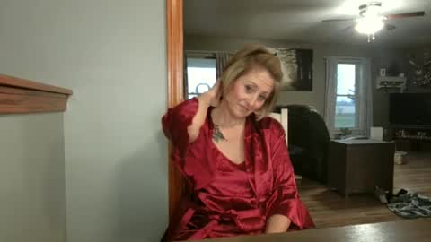 Snapshot of joliexx41 chatting on December 1, 9:48 pm Jolie online show from December 1, 9:48 pm