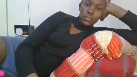 jollynabeb online show from September 23, 7:06 pm