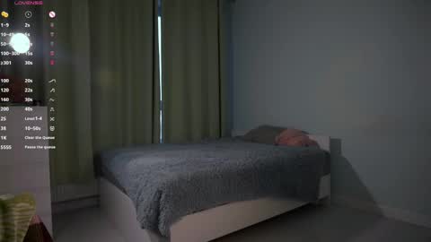 Ayako online show from April 24, 2:41 pm