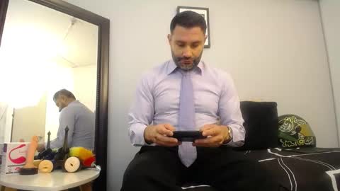  JONAS BEARD  online show from November 25, 3:23 pm