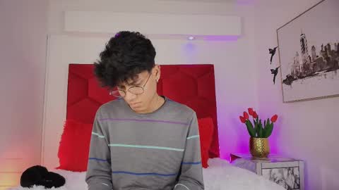 Snapshot of jonas_hiill chatting on September 15, 1:11 pm Jonas online show from September 15, 1:11 pm