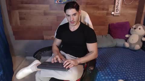 jonathancast08 online show from December 16, 10:15 pm