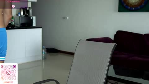 Snapshot of jonathanfranz123 chatting on November 10, 3:38 am jonathanfranz123 online show from November 10, 3:38 am