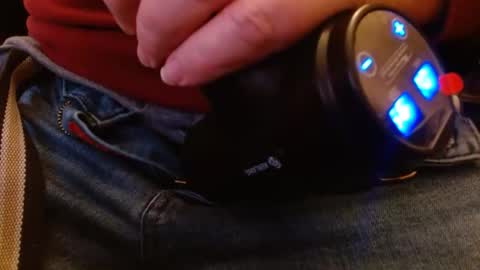 Snapshot of joncpics chatting on February 24, 3:04 am joncpics online show from February 24, 3:04 am