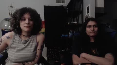 Snapshot of jonmessfan chatting on November 2, 4:42 pm jonmessfan online show from November 2, 4:42 pm