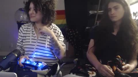 Snapshot of jonmessfan chatting on November 5, 11:43 am jonmessfan online show from November 5, 11:43 am