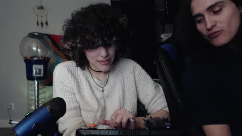 Snapshot of jonmessfan chatting on November 12, 9:10 am jonmessfan online show from November 12, 9:10 am