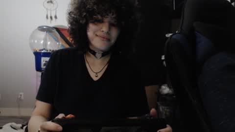 Snapshot of jonmessfan chatting on November 23, 9:14 pm jonmessfan online show from November 23, 9:14 pm