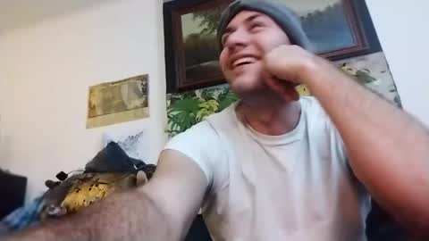 Snapshot of jonnyblow chatting on December 23, 2:13 am J online show from December 23, 2:13 am