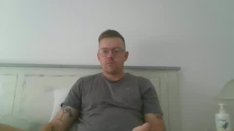 jonoy1995 online show from November 27, 10:34 pm