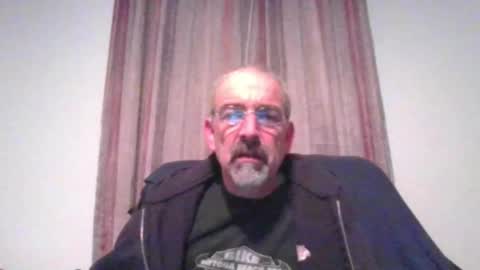 Snapshot of jony_five chatting on December 28, 1:39 am Jon online show from December 28, 1:39 am