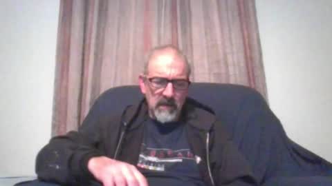 Snapshot of jony_five chatting on January 30, 3:22 am Jon online show from January 30, 3:22 am