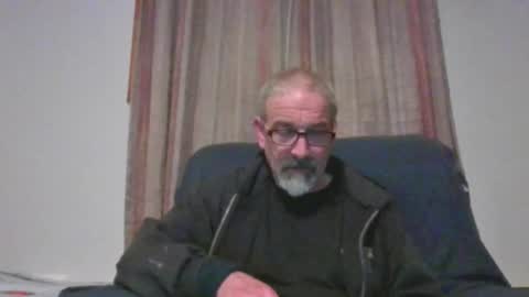 Snapshot of jony_five chatting on March 2, 2:41 am Jon online show from March 2, 2:41 am