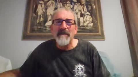 Snapshot of jony_five chatting on December 16, 2:05 am Jon online show from December 16, 2:05 am