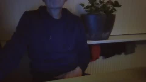 Snapshot of jop55 chatting on December 14, 8:18 pm Jop55 online show from December 14, 8:18 pm