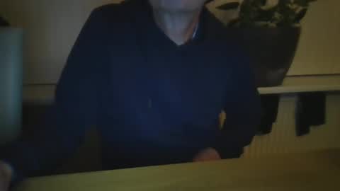 Snapshot of jop55 chatting on February 17, 6:15 pm Jop55 online show from February 17, 6:15 pm