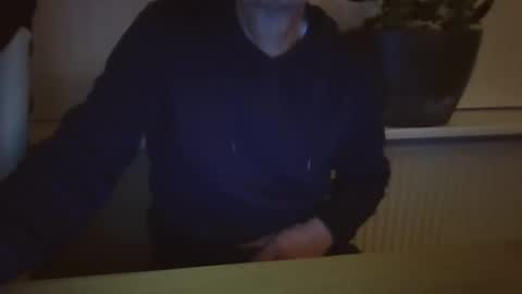 Snapshot of jop55 chatting on February 18, 9:09 pm Jop55 online show from February 18, 9:09 pm