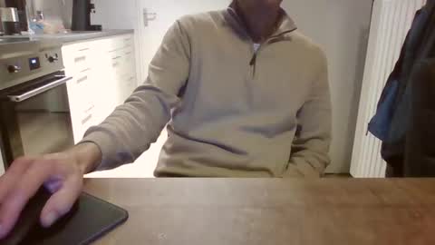 Snapshot of jop55 chatting on November 2, 7:11 am Jop55 online show from November 2, 7:11 am