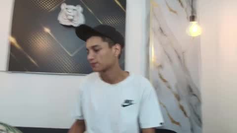 jordanandandrew online show from November 3, 9:05 pm