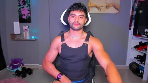 JordanRossie online show from May 17, 12:30 am