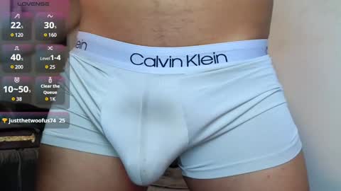 Snapshot of jordylatin202 chatting on January 6, 2:15 am DAVID online show from January 6, 2:15 am